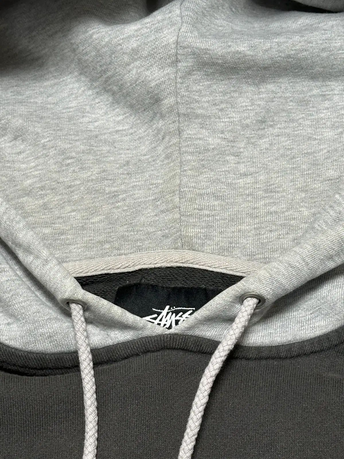 S ステューシー STUSSY ビックロゴ ツートン バイカラー WHO フードT