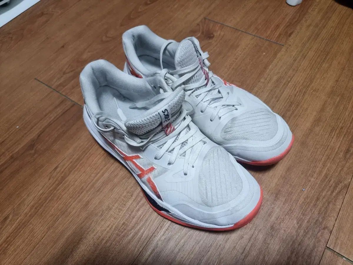 アシックス スカイエリート 265 バレーボールシューズ