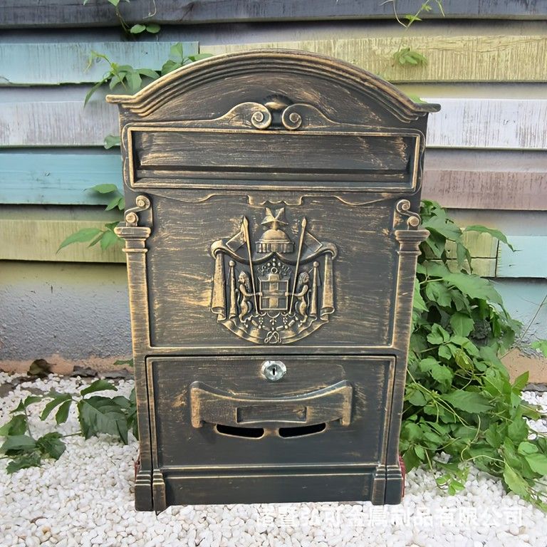 壁掛け メタル製メールボックス 郵便ポスト 意見箱 ロック付き 鋳造アルミニウム製 玄関 エクステリア ヴィラに最適 新築祝いにも
