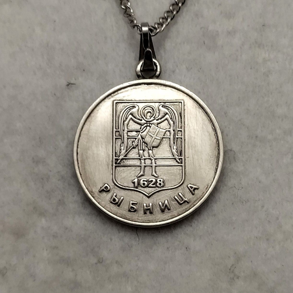 大天使ミカエル トランスニストリアのコインネックレス - メルカリ