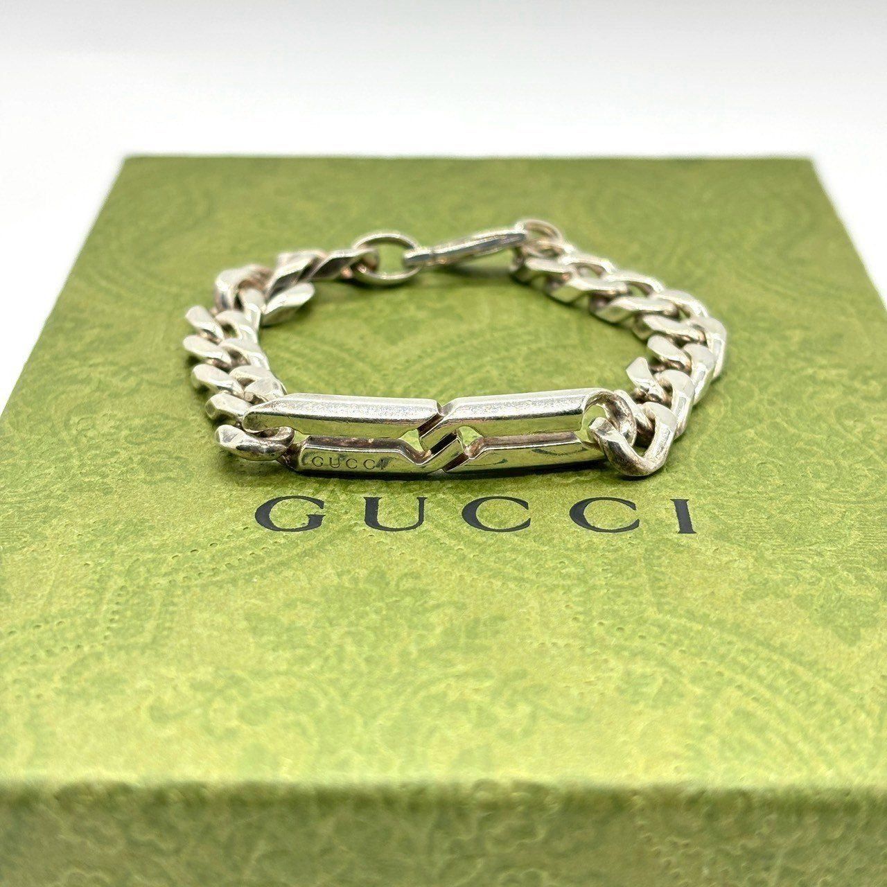 選ぶ理由は、重みだけ】 GUCCI ノット インフィニティ チェーン