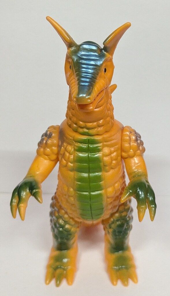 ブルマァク ブルマァクの怪獣シリーズ ウルトラマン ロン 肌色成型 黄緑銀塗装