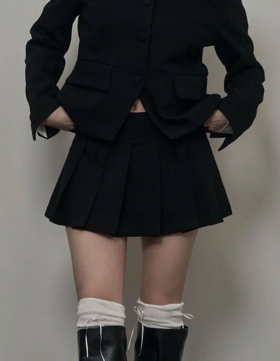 カーキポイント プリーツ スカート pleats skirt