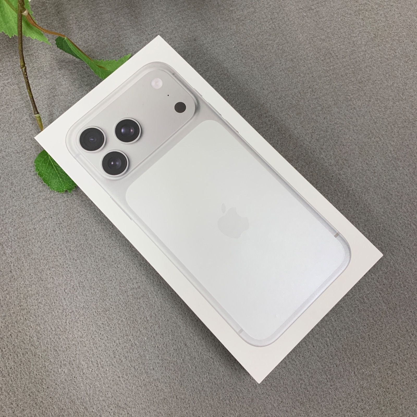 新品・未開封 iPhone17 ProMax 512GB シルバー 国内版SIMフリー 送料