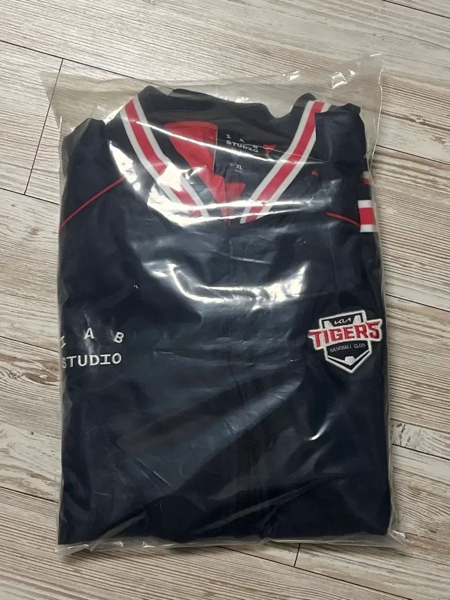 KIAタイガース 23年 秋冬用アウター