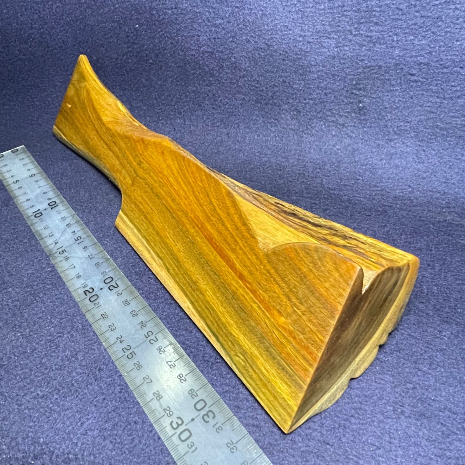 木彫 木槌(バトニング棒) 鉈型(リグナムバイタ•LVK865) 865g 緑檀 癒瘡