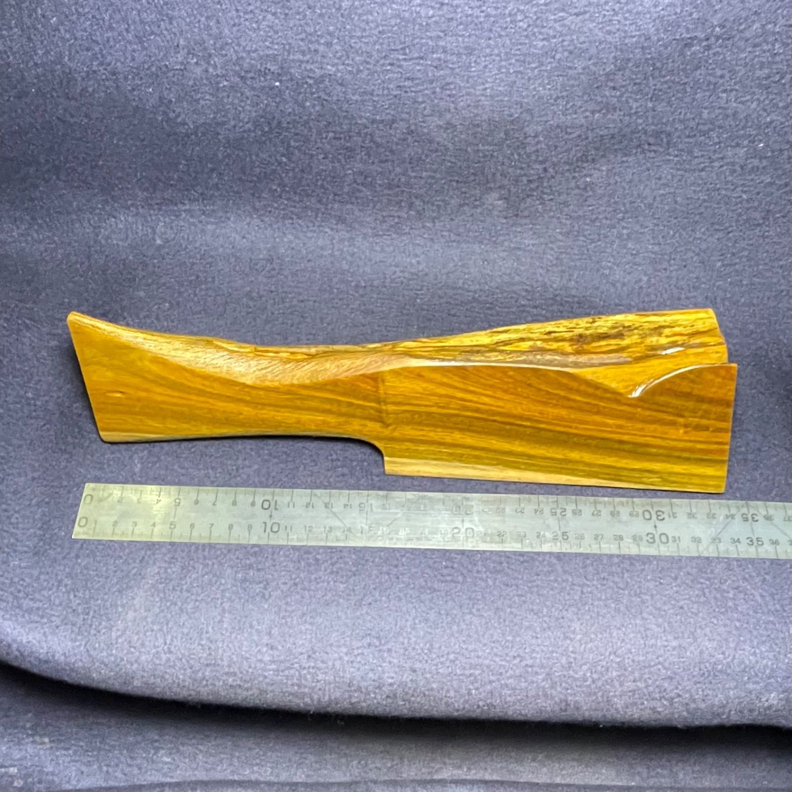 木彫 木槌(バトニング棒) 鉈型(リグナムバイタ•LVK865) 865g 緑檀 癒瘡