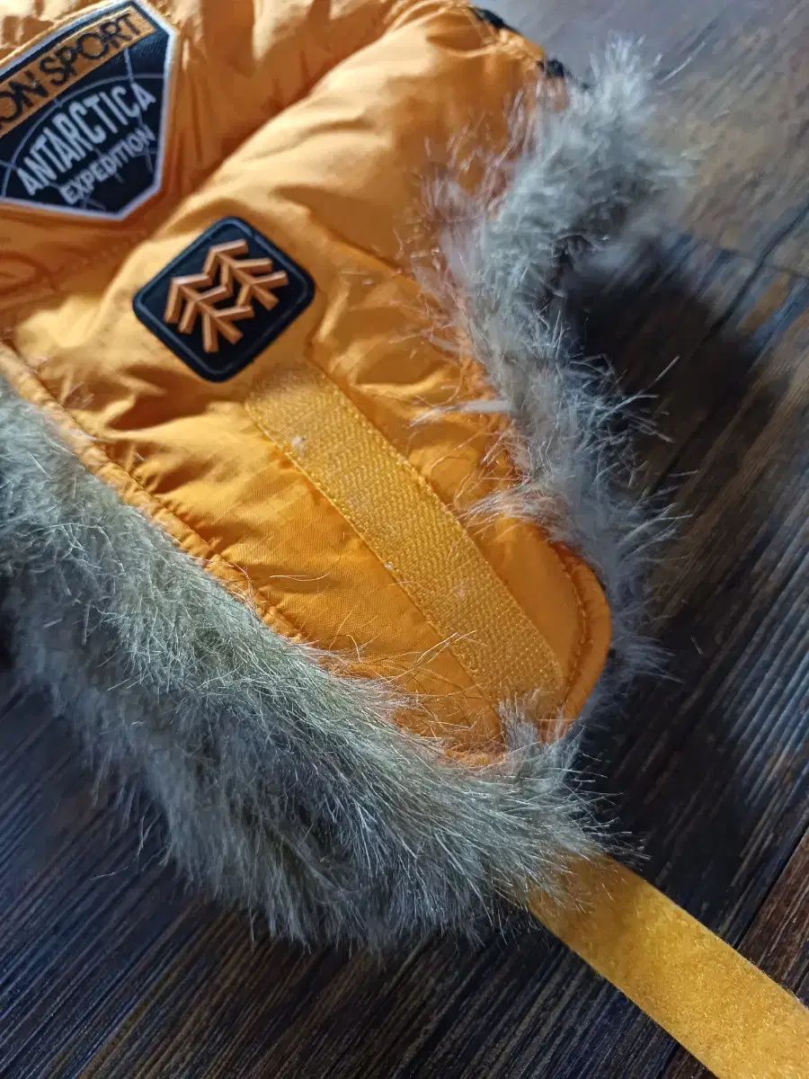 コーロンスポーツ 防風