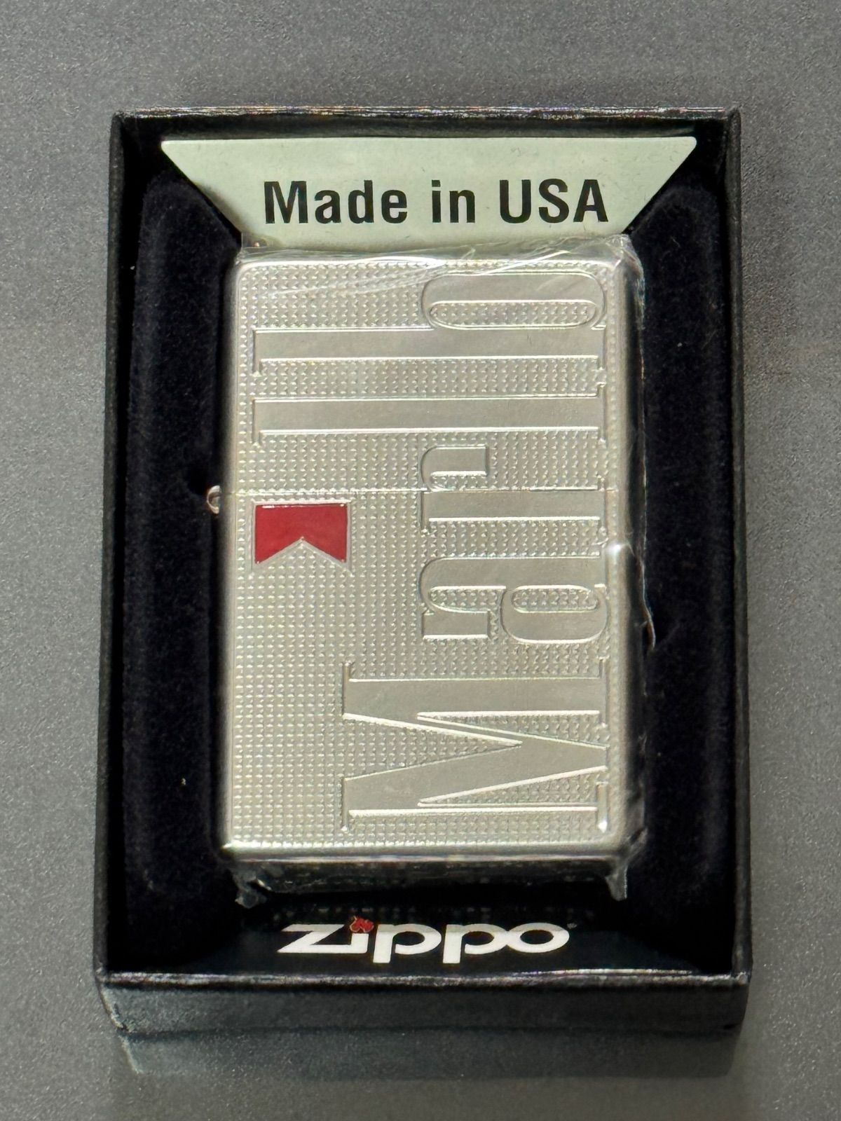 zippo マルボロ F 1 1937 レプリカ 品 シルバー Marlboro 2011年製 鈴鹿サーキット 2面加工品 デットストック ケース 保証書