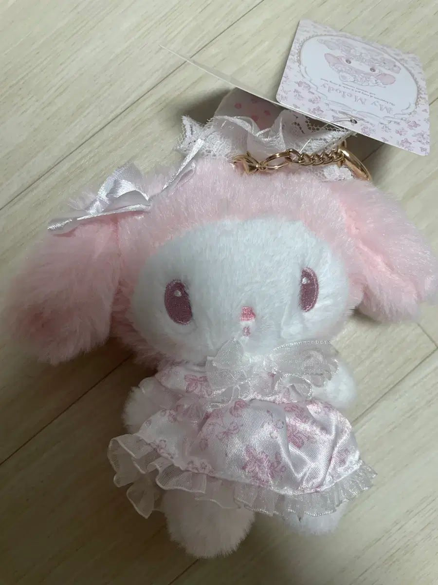 マイメロディ 白いちご マスコット ポーチ