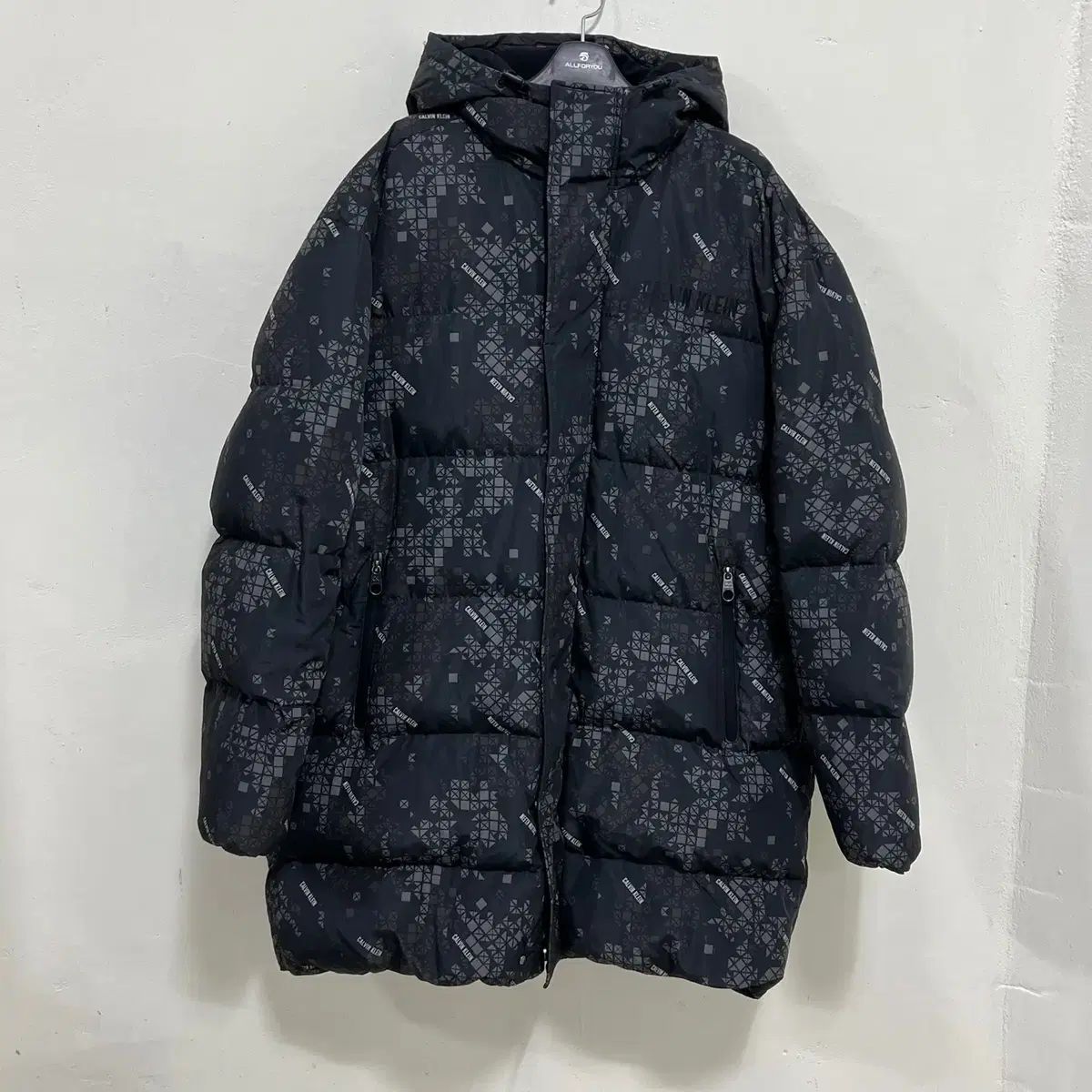 新品カルバンクラインダウンコートXL Calvin Klein（カルバン・クライン） ダウンコート ダウンジャケット