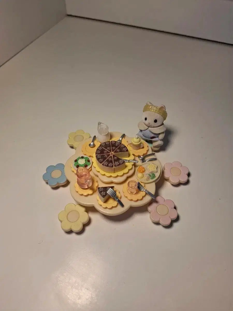 廃盤) シルバニアファミリー オールド幼稚園 ニコニコパーティーセット