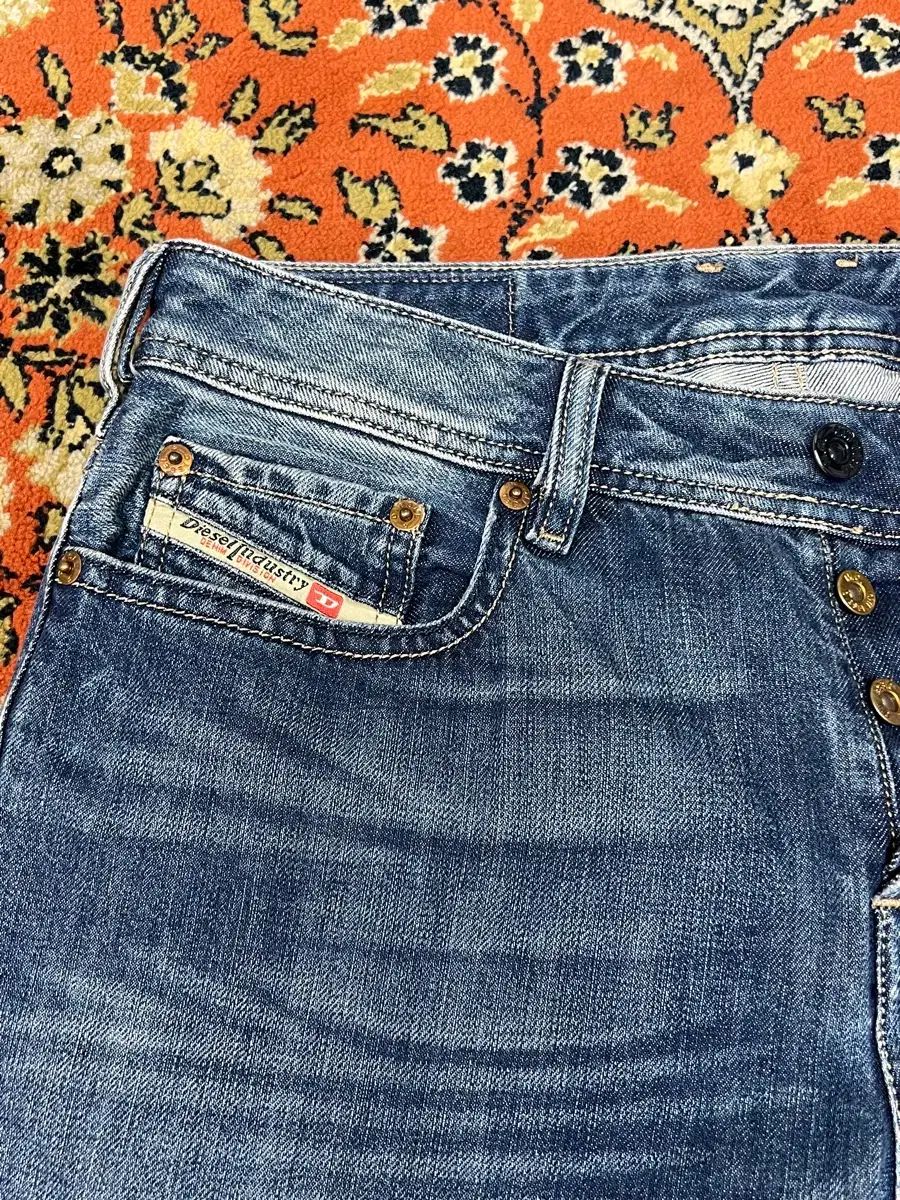 ブーツカット フ