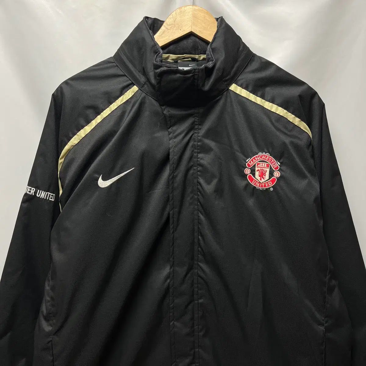 Nike Manchester United ウィンドブレーカー 正規品/L NIKE マンチェスター・ユナイテッドFC オールドスクール