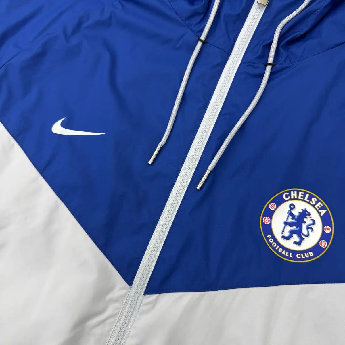 XL NIKE 海外モデル チェルシーFC ウインドランナー ウィンド