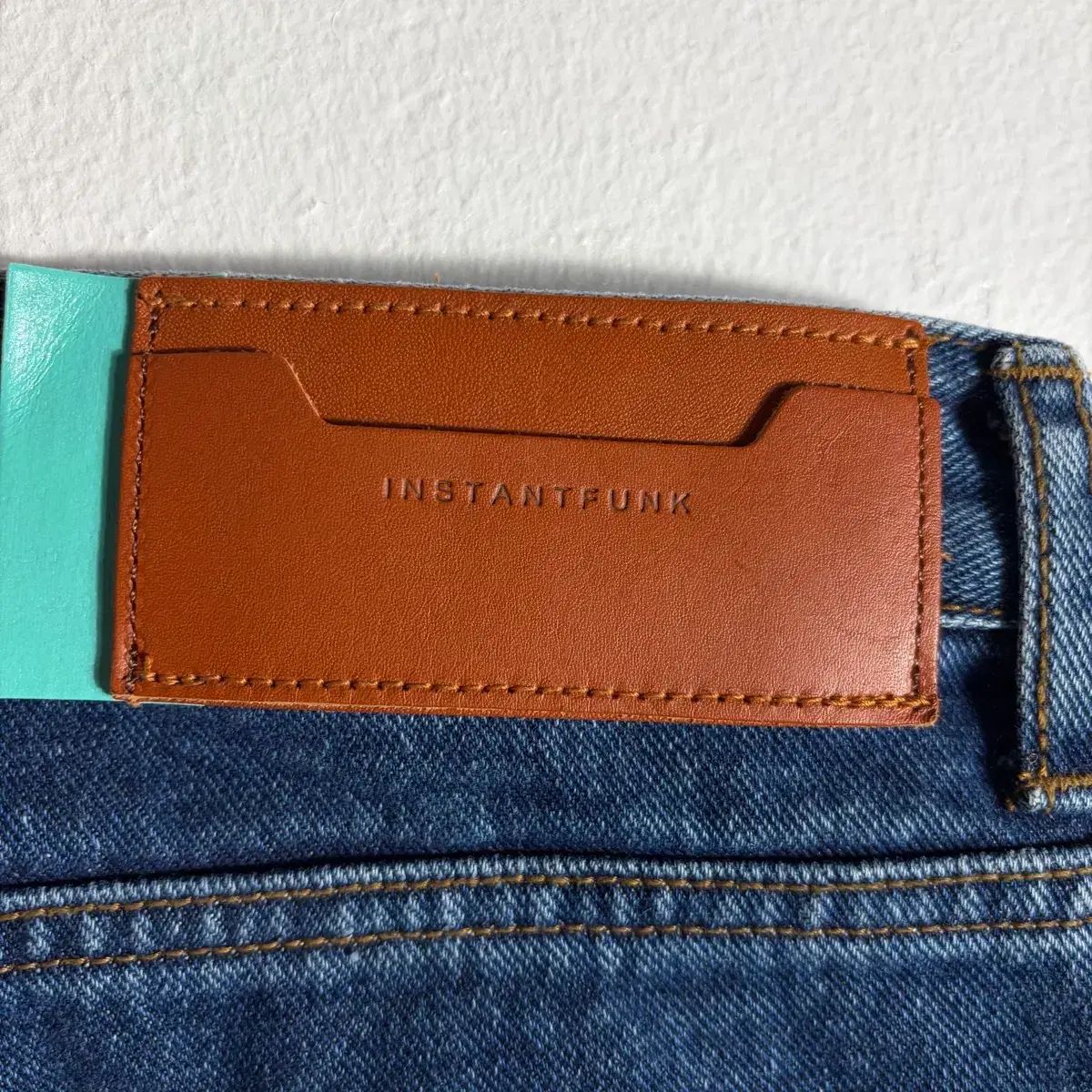 インスタントピンク