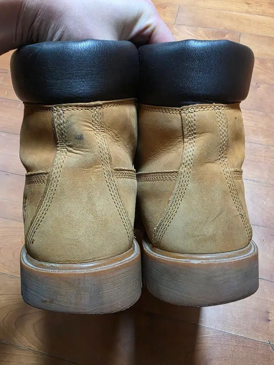 Timberland イエロー