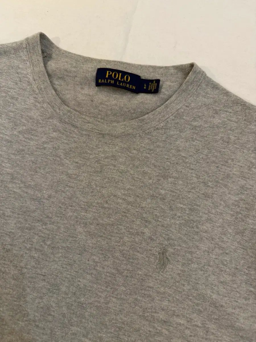 ラウンドネック