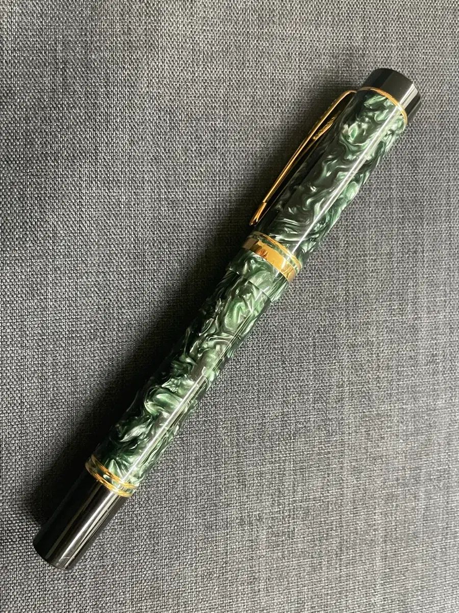パーカ 万年筆 デュオフォールド センテニアル 1世代 グリーン MARVEL 18 K GOLD Mニブ