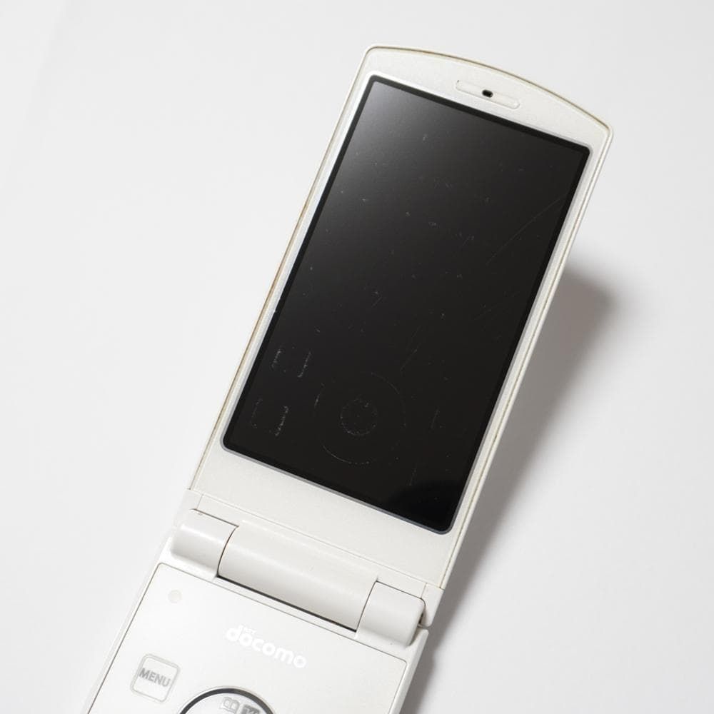 docomo N-01F ホワイト FOMA 3G ガラケー ドコモ 電池パック N30 搭載