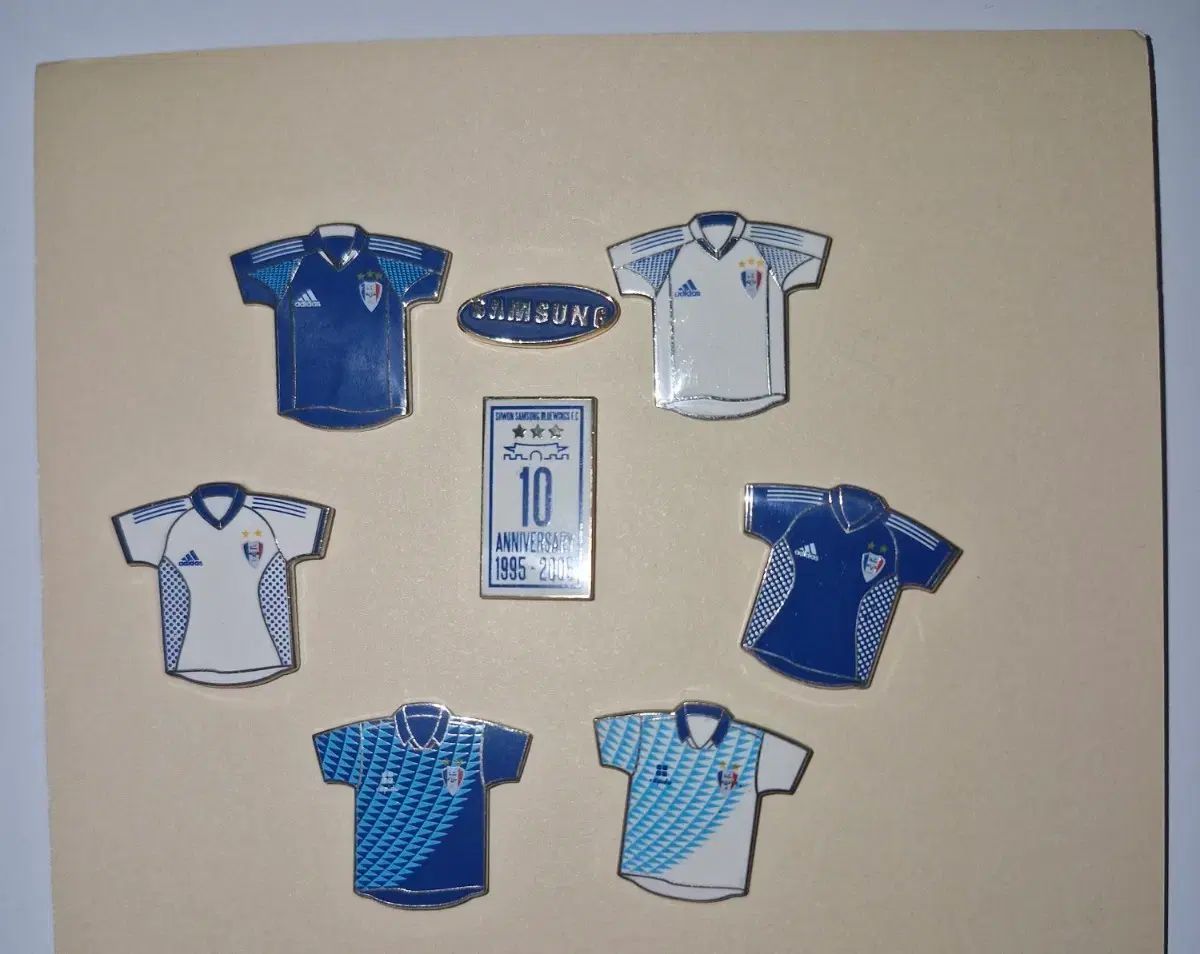 2005 SUWON サムスン ブルーウィングス 10周年 記念 バッジ セット