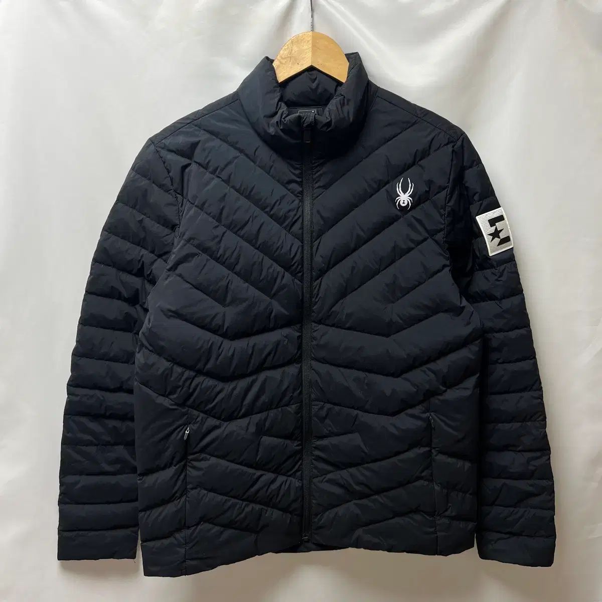 M スパイダー ダック ダウン ブラック 軽量ダウン