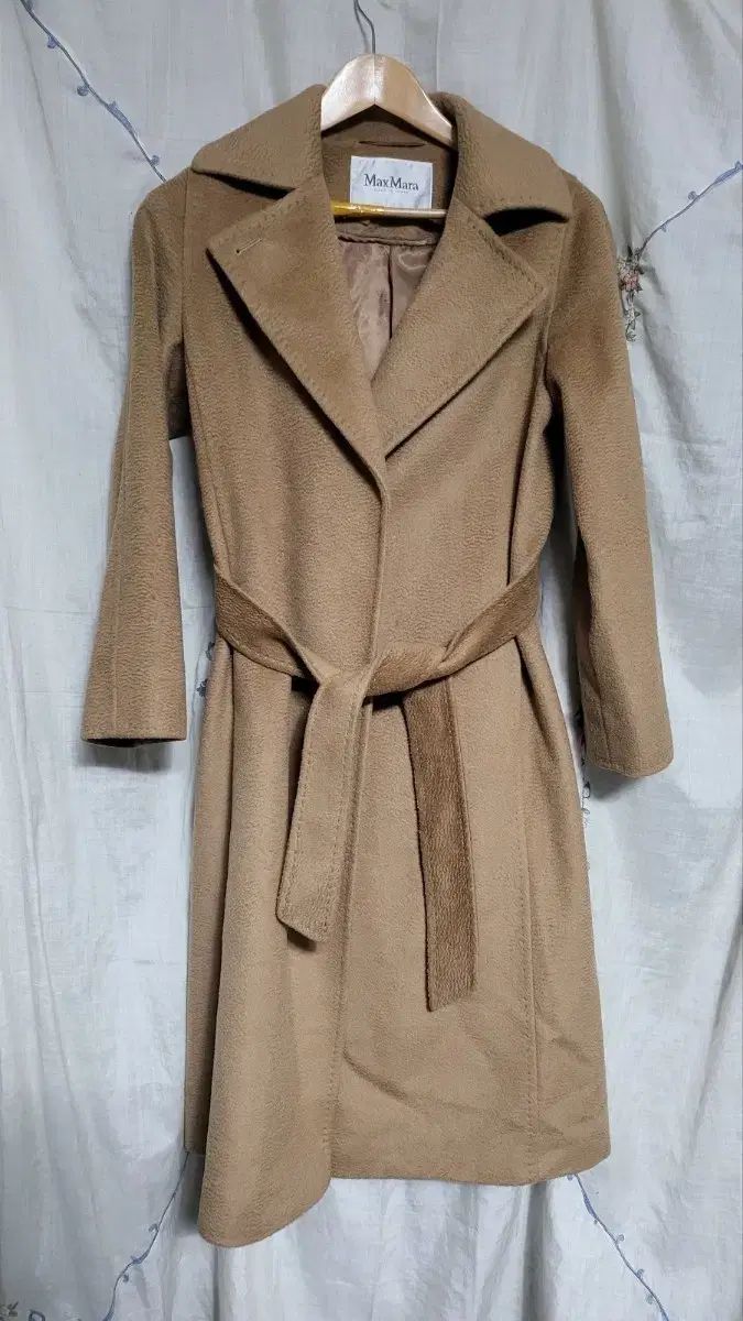【新品同様】マックスマーラ カシミヤ100％ コート ベルト ベージュ 38 新品同様】マックスマーラ カシミヤ100％ コート ベルト ベージュ 38