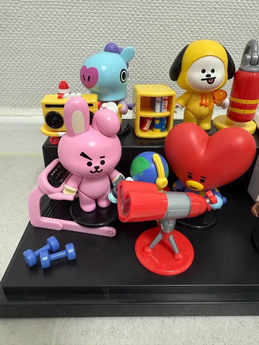 BT21 フィギュア セット - メルカリ