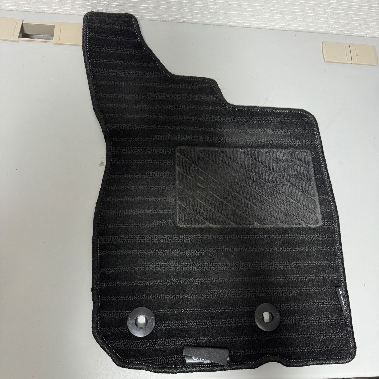 純正部品ダイハツ タフトカーペットマット グレー 【公式通販】