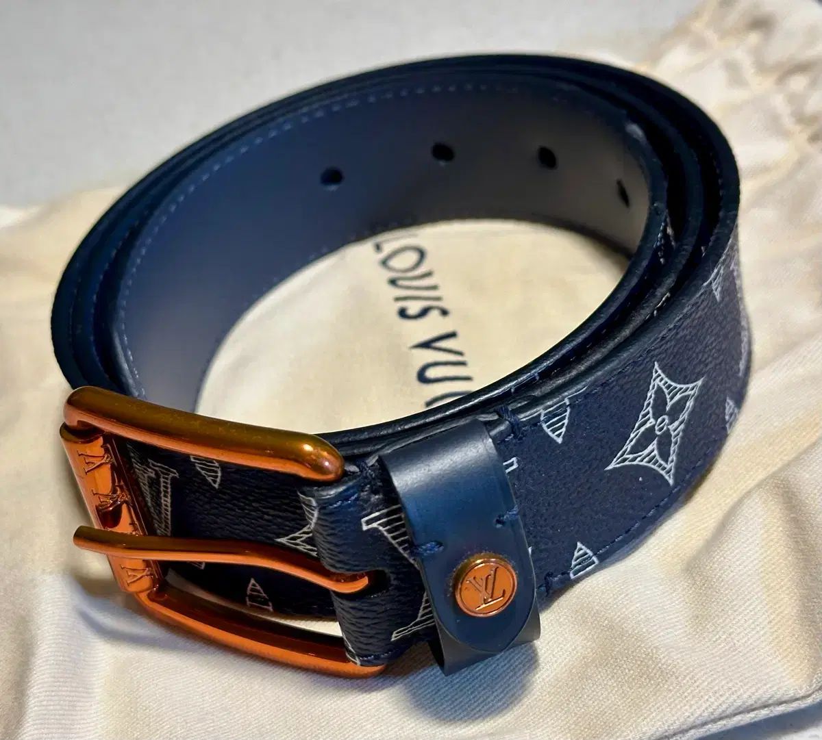 Louis Vuitton アップサイドダウン ベルト