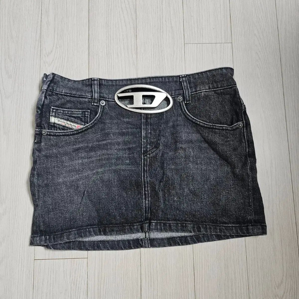 DIESEL ディーゼル ミニスカート 3Dポケット ミリタリー Y2K DIESEL ディーゼル ミニスカート 3Dポケット ミリタリー Y2K DIESEL