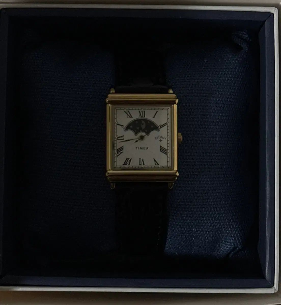 TIMEX タイメックス X ノア NOAH 太陽 ムーン 月 GOLD ウォッチ