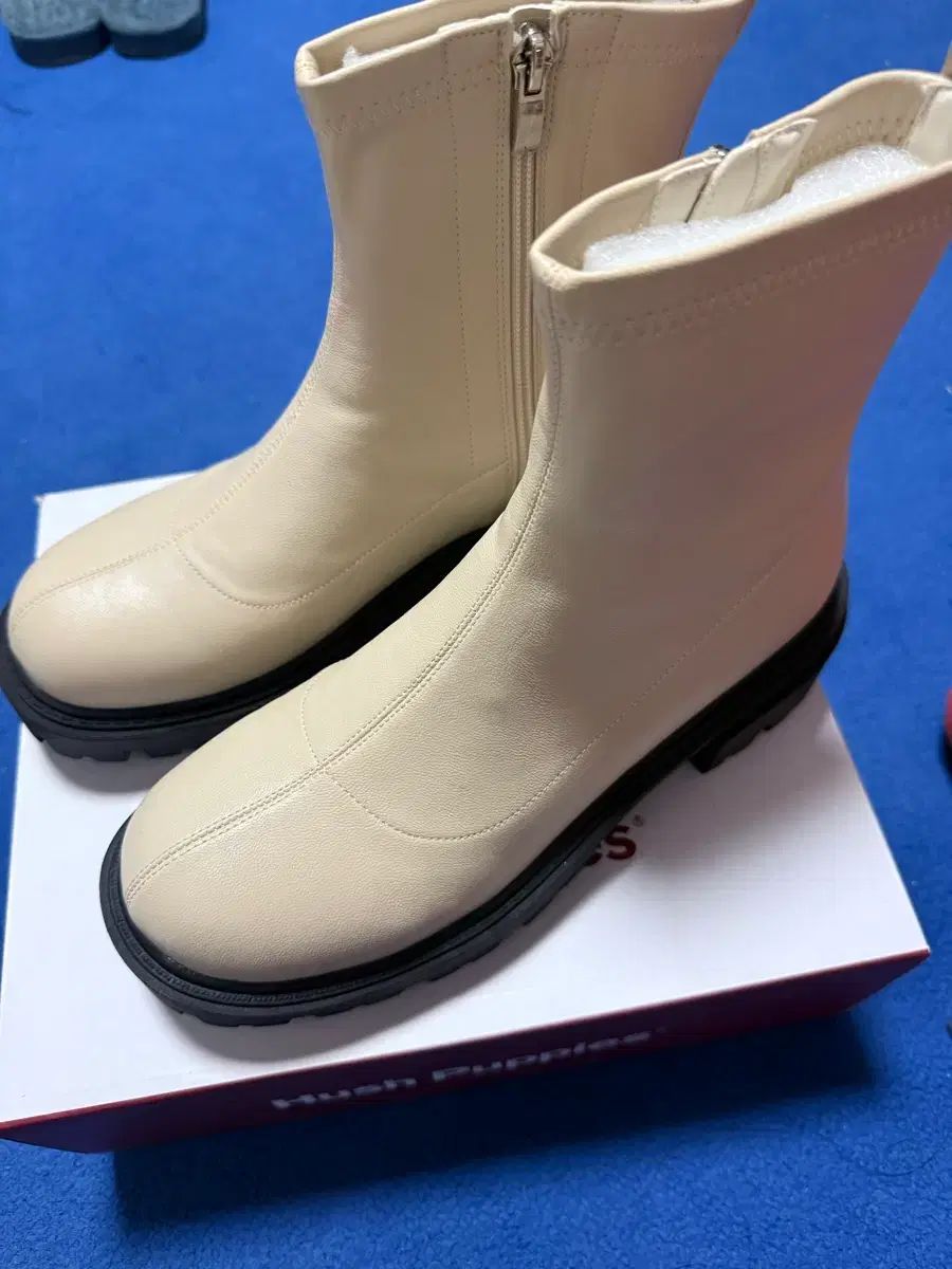 LOVE YOURSELF 承 Her フールセット フール ブーツ