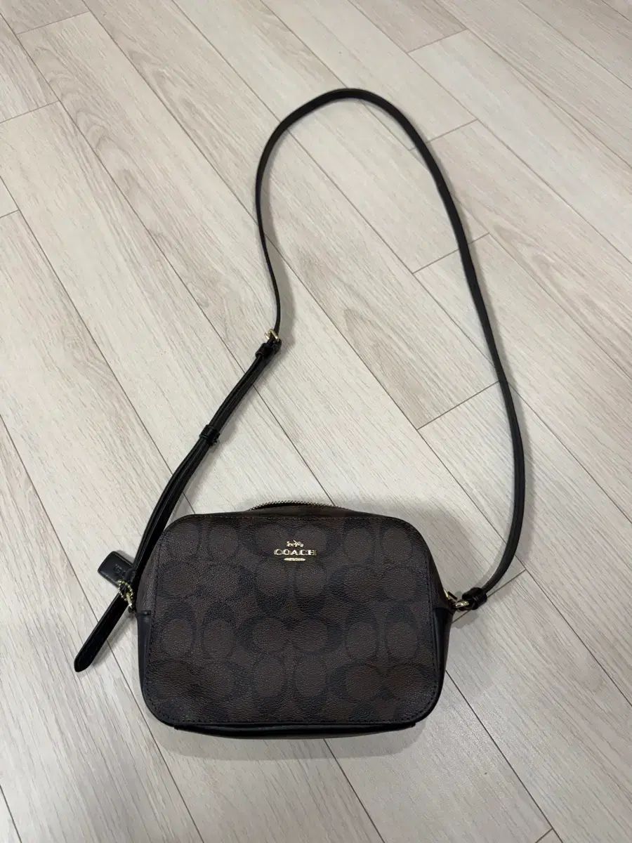 COACH クロスバック ミニバック