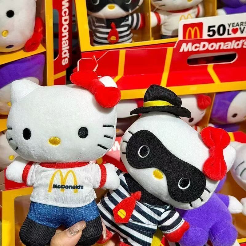 お値下げ！ハローキティ ぬいぐるみ McDonald's 50周年記念 香港限定 ハローキティのマクドナルド香港50周年記念限定ぬいぐるみセット
