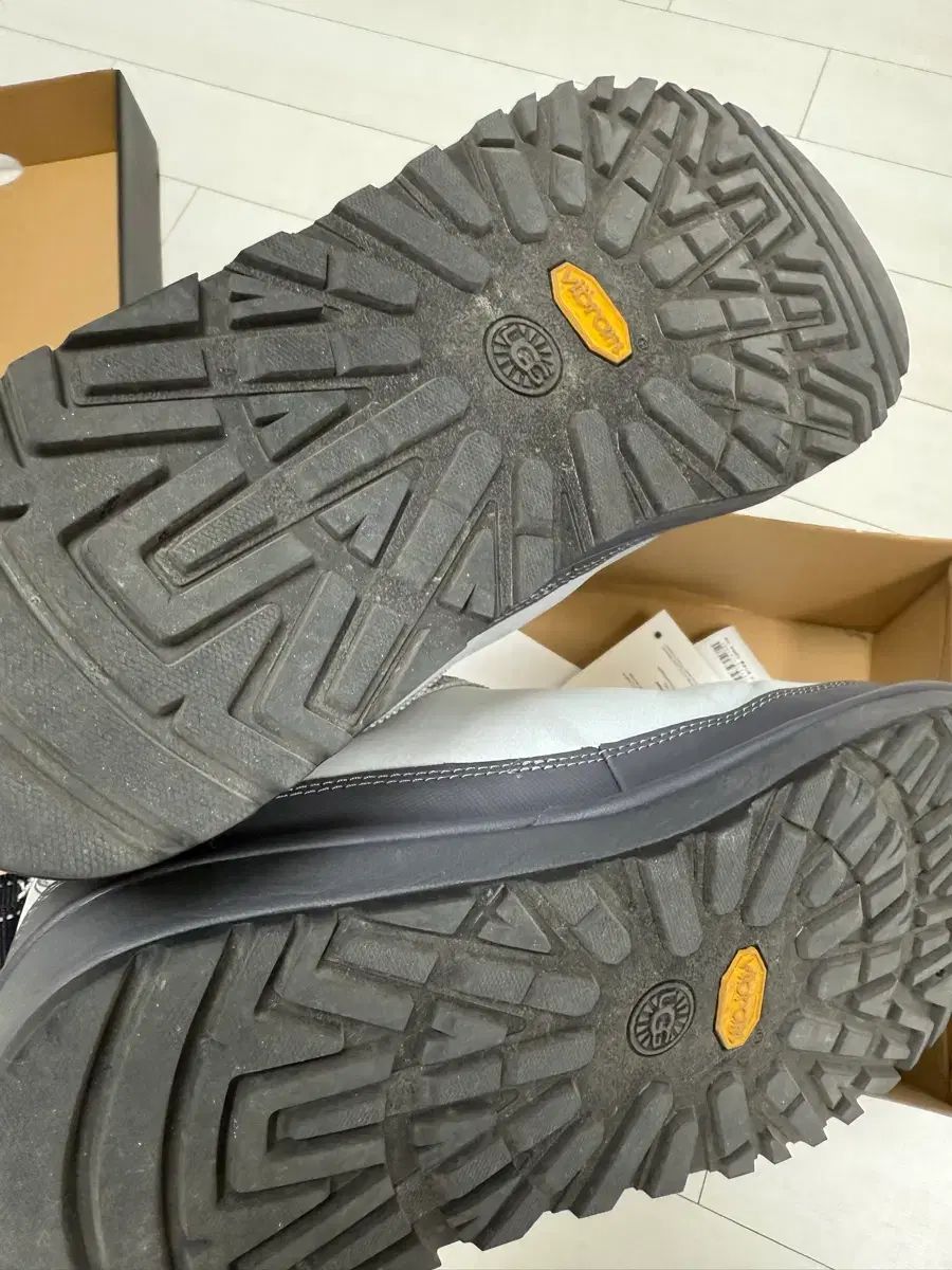  アグ ビブラム ソール リフレクティブ 280 UGG サンダル サンダル