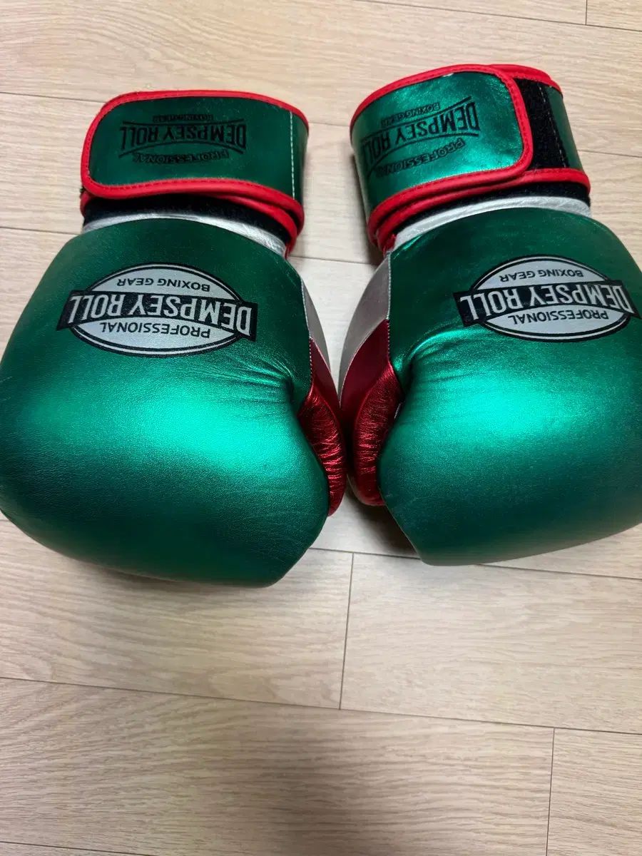 デンプシーロール 緑 カラー ボクシング グローブ