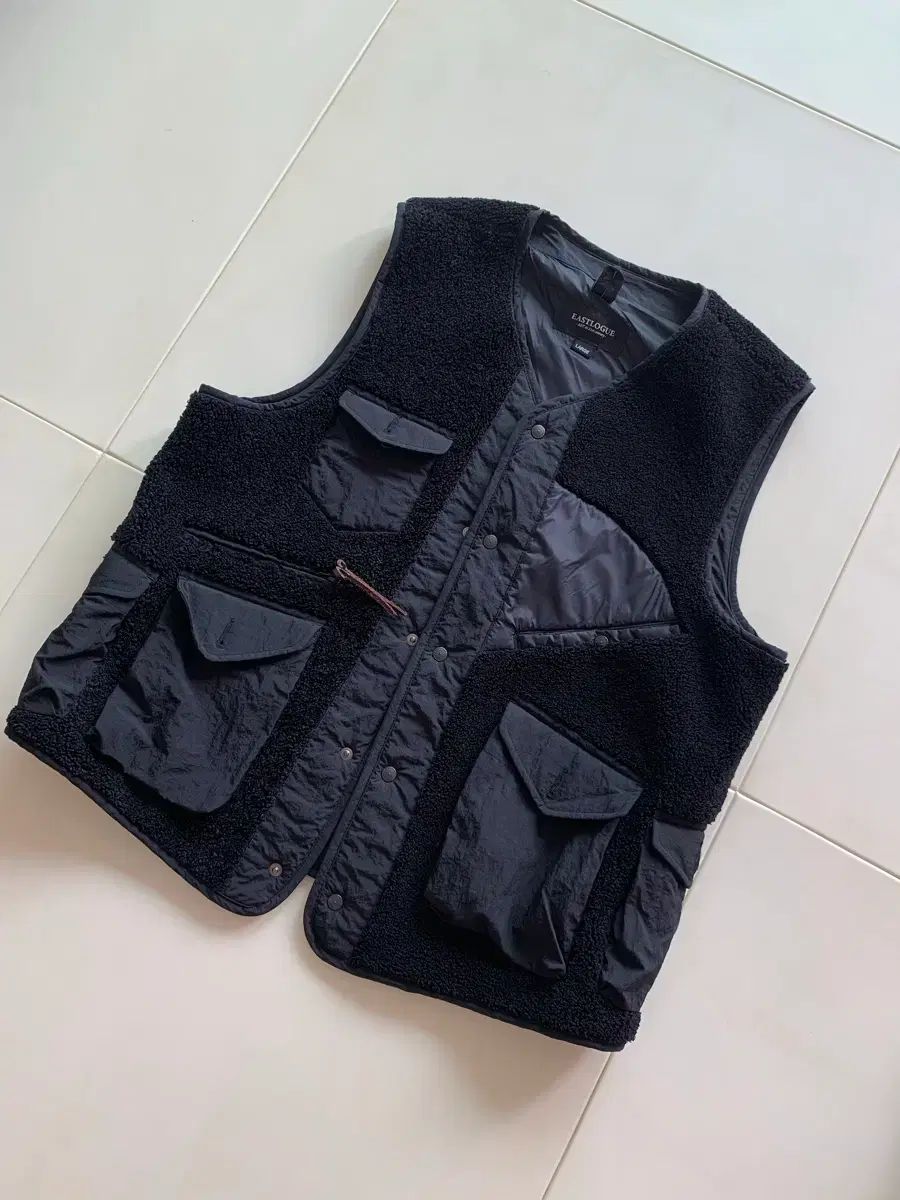 イーストローグ トラベラー ベスト ブラック フリース