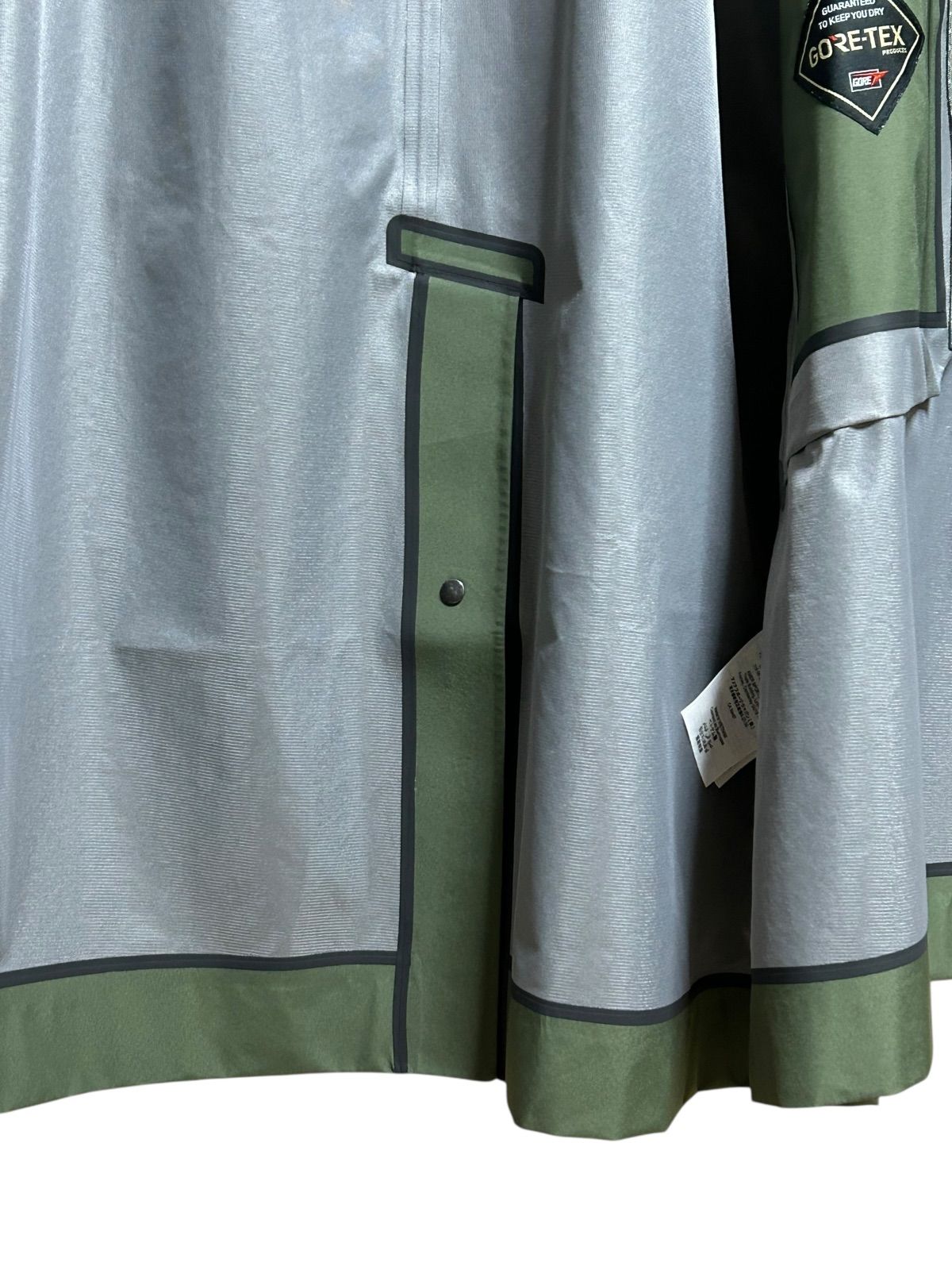  Peak Performance ピークパフォーマンス GORE TEX 3 L コート M カーキ 23 AW コート アウター