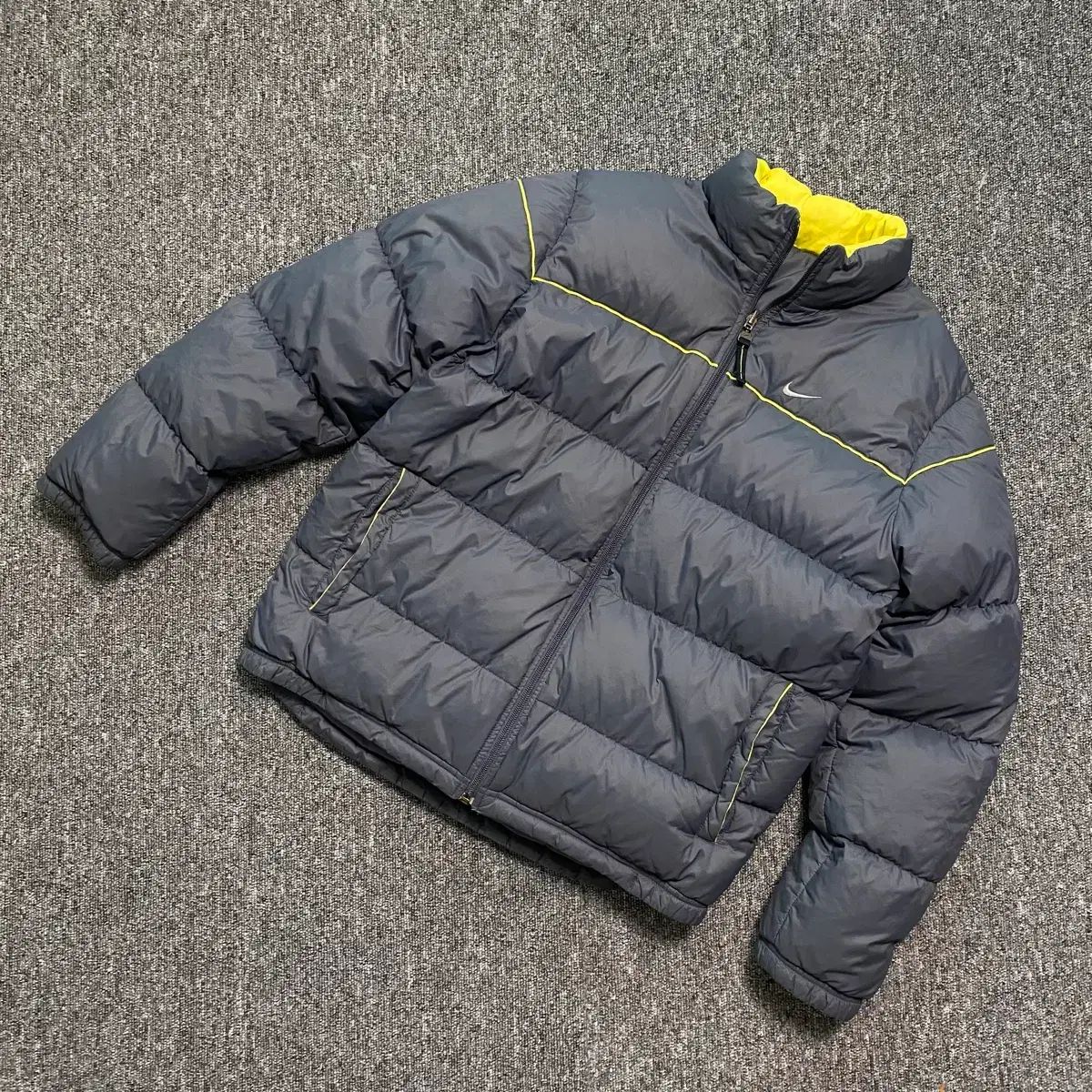 NIKE ナイキ リバーシブル ダックダウン