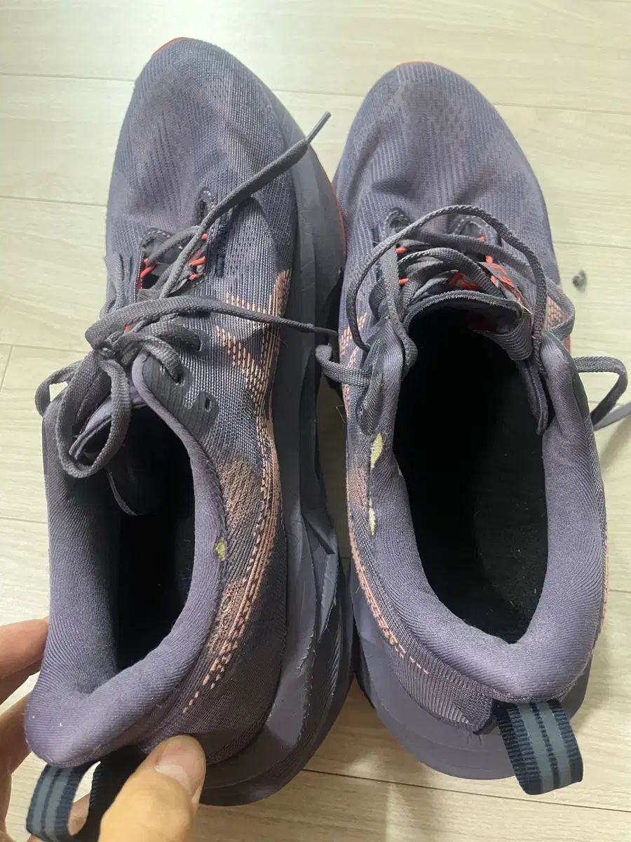 アシックス ノヴァブラスト