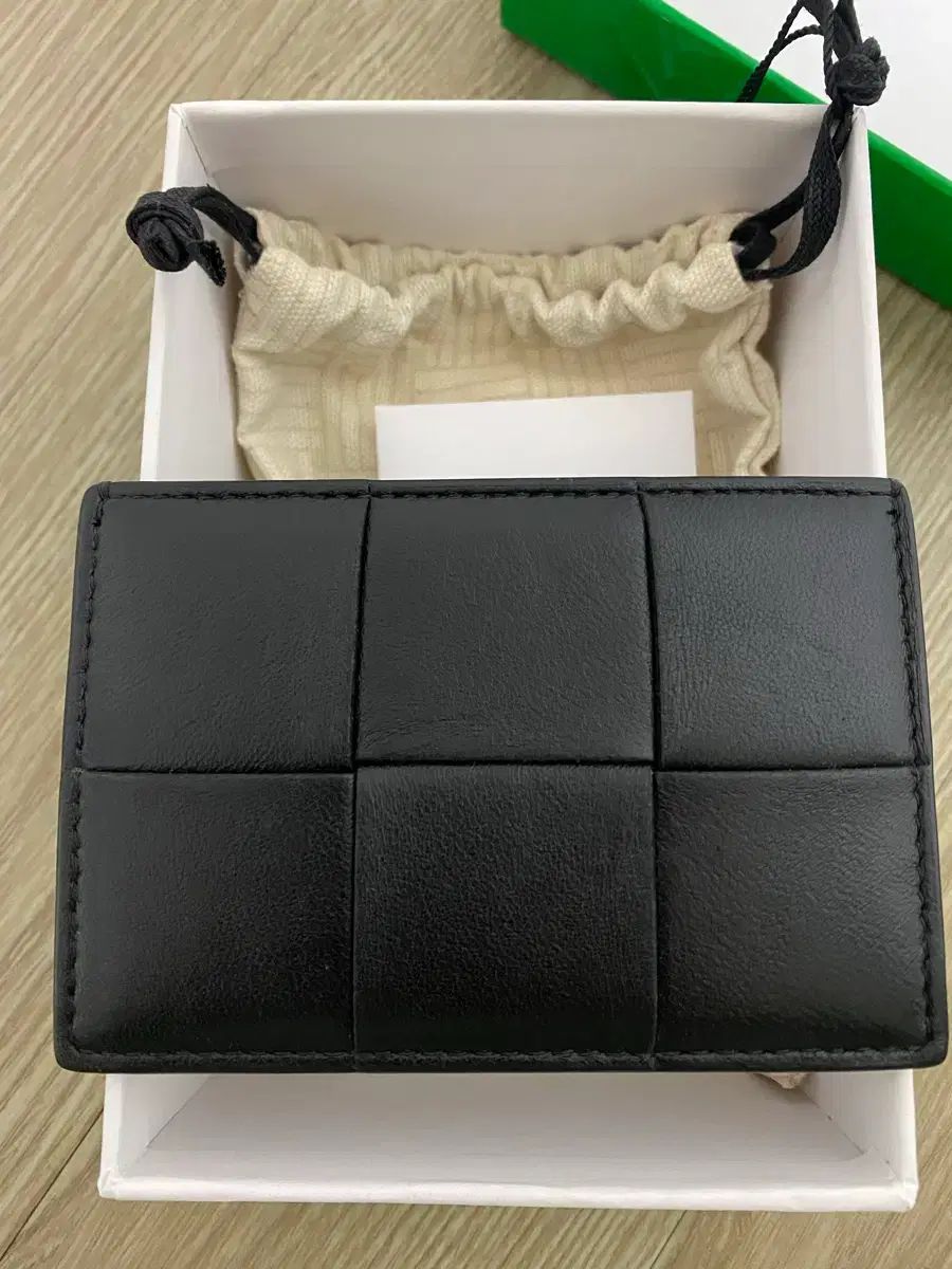 ボッテガ ヴェネタ カードケース カーフスキン ブラック