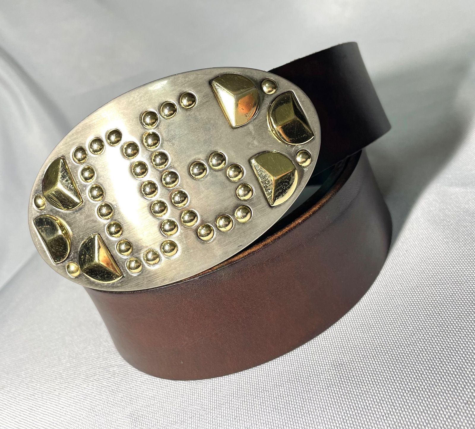 DOLCE&GABBANA ドルチェ&ガッバーナ DGロゴスタッズバックル レザー