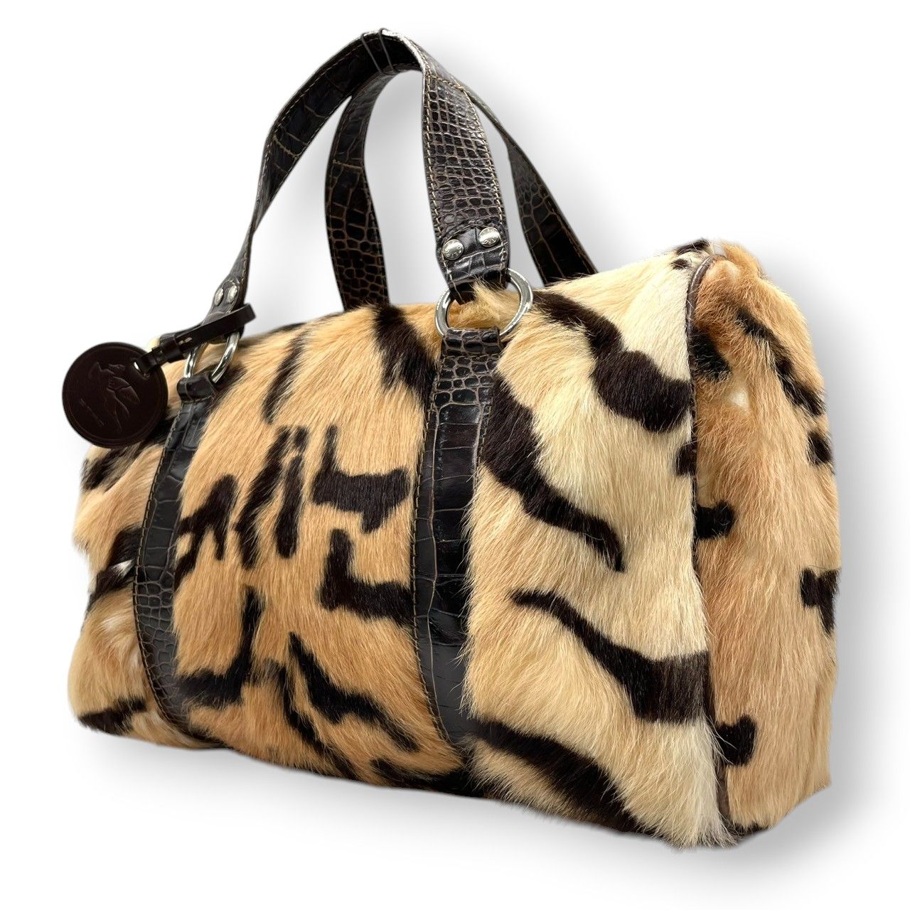 エトロ ETRO ボストンバッグ ハンドバッグ ハラコ アニマル柄 トラ柄 タイガー ベージュ ブラウン 茶色 型押しレザー 本革 筒型 ドラムバッグ ロゴチャーム 個性的 ラグジュアリー 秋冬 レディース 鞄 カバン U 15