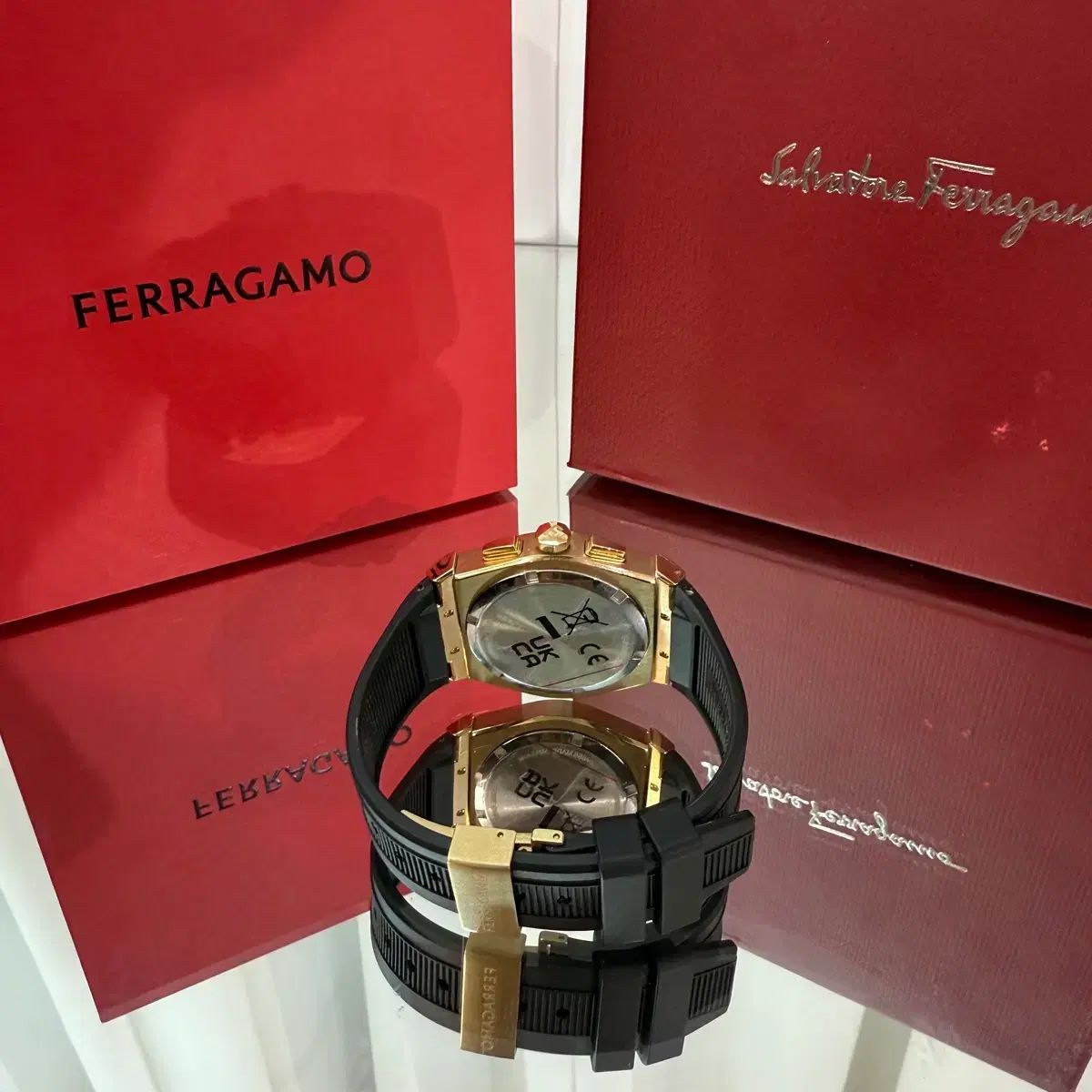 FERRAGAMO フェラガモ
