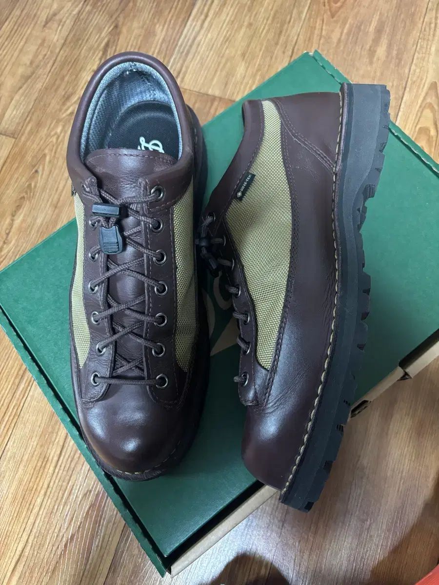 ダナー フィールド ロー ゴアテックス ブラウン 270