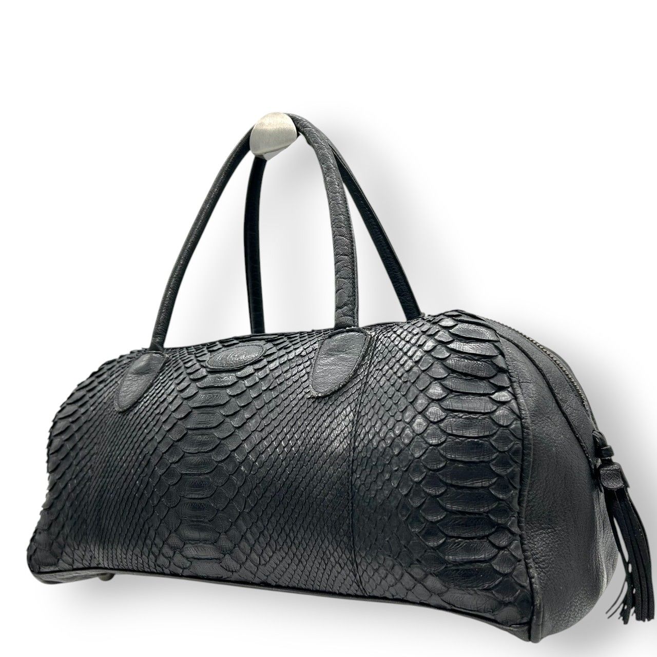 美品✨イビザ　IBIZA シボ革　ハンドバッグ　黒 美品 イビザ IBIZA ハンドバッグ ミニボストン パイソン 蛇革 本革