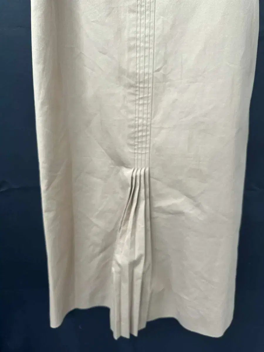 サルモン ベージュ