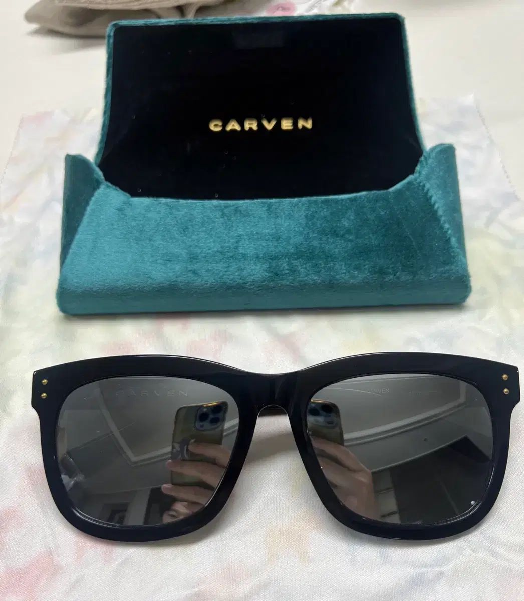  カルヴェン シューエット サングラス サングラス 小物