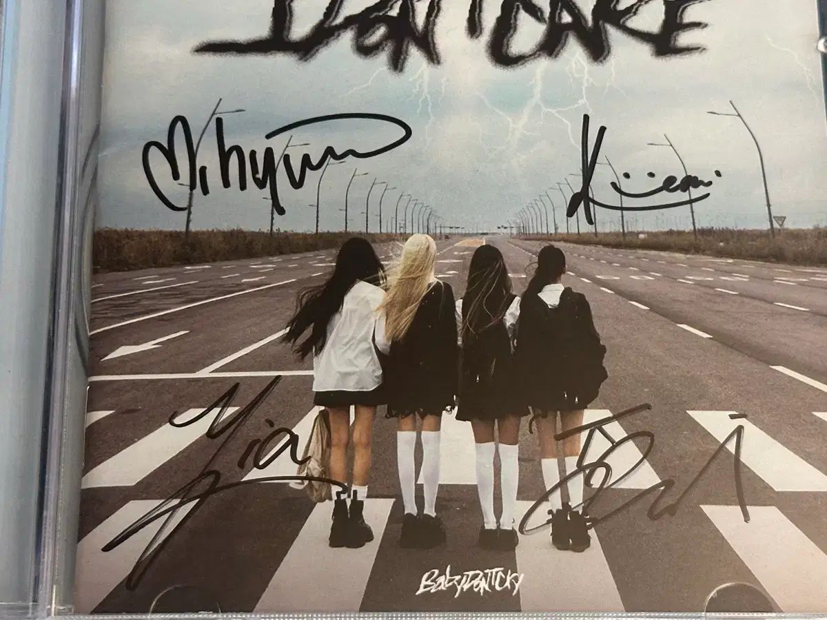 ベイビー DONT CRy サイン入り アルバム